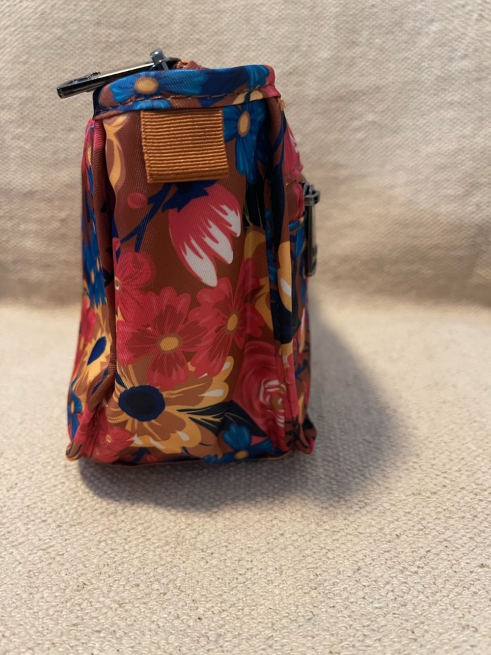 Lug Parasail Cosmetic bag in Whimsey Copper - like new - Picture 2 of 8